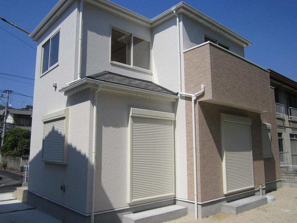 Other local. South appearance 1 Building Same specifications