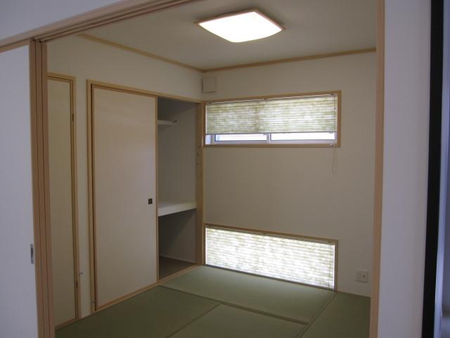 Non-living room. Indoor (June 2013) Shooting