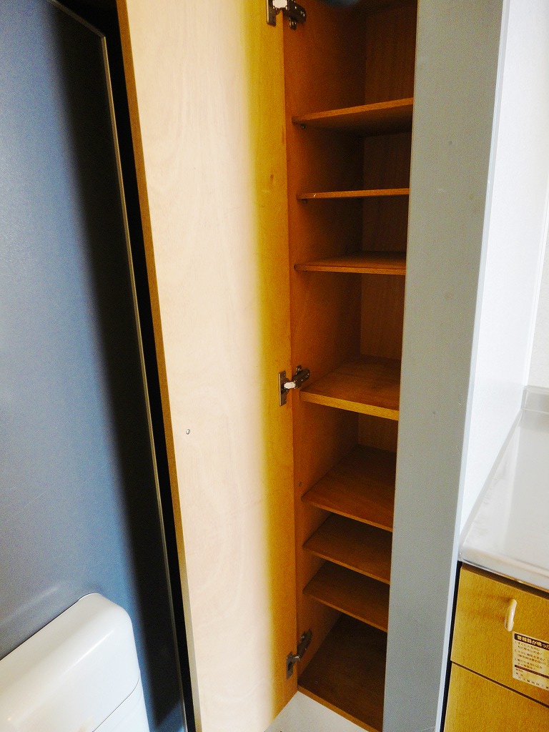 Entrance. There are shoes BOX ☆