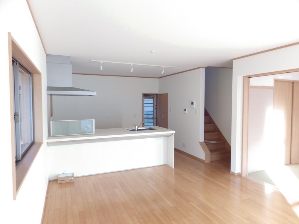 Living. Bright and airy living