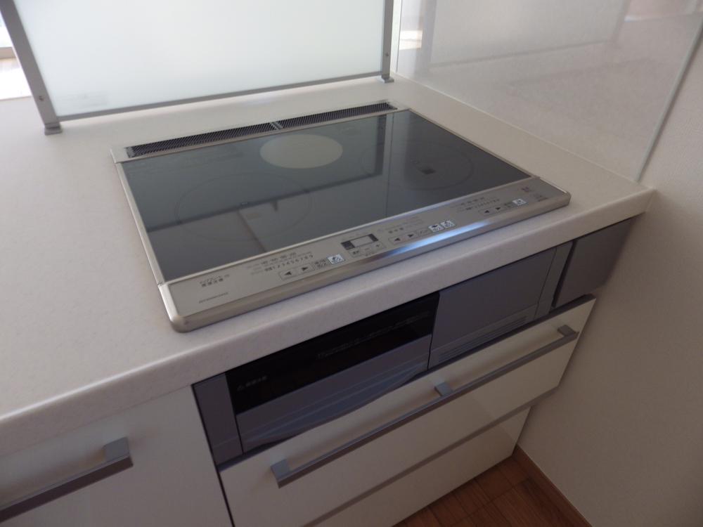 Kitchen. IH cooking heater is easy also clean.