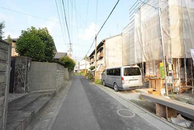 Local photos, including front road. Local (August 2013) Shooting