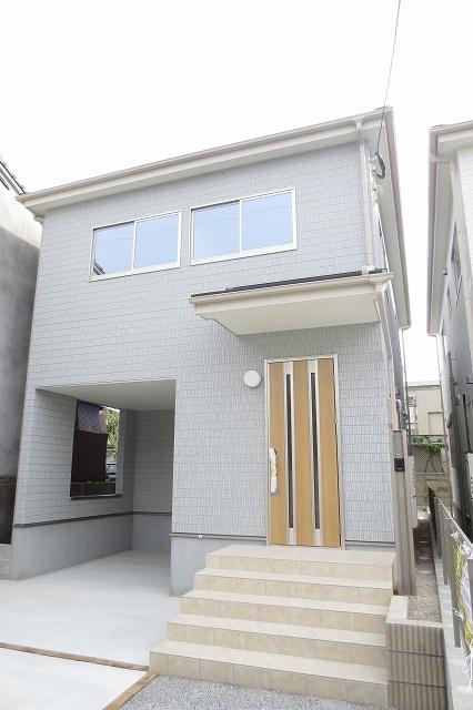 Local appearance photo. 4LDK + car space two Allowed!