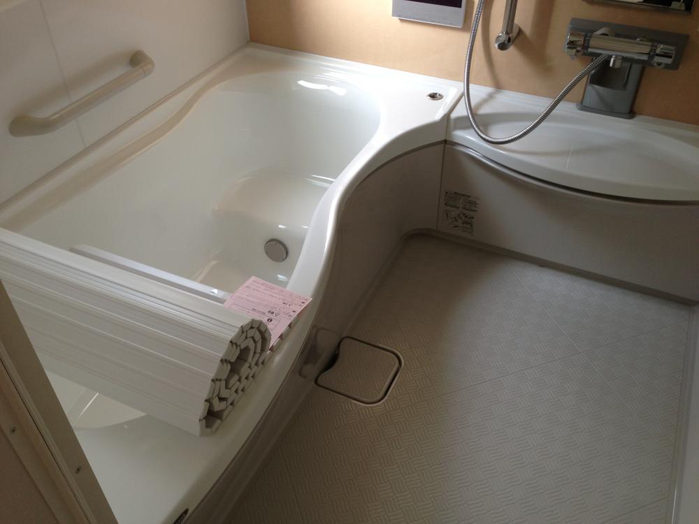 Bathroom. A-3 indoor shooting