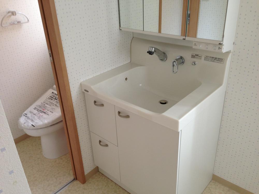 Wash basin, toilet. A-3 toilet ・ Basin indoor shooting