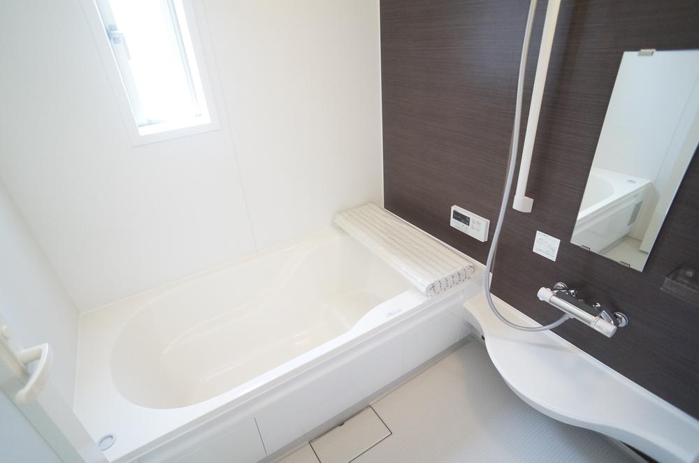 Same specifications photo (bathroom). ◆ Construction example photo ◆