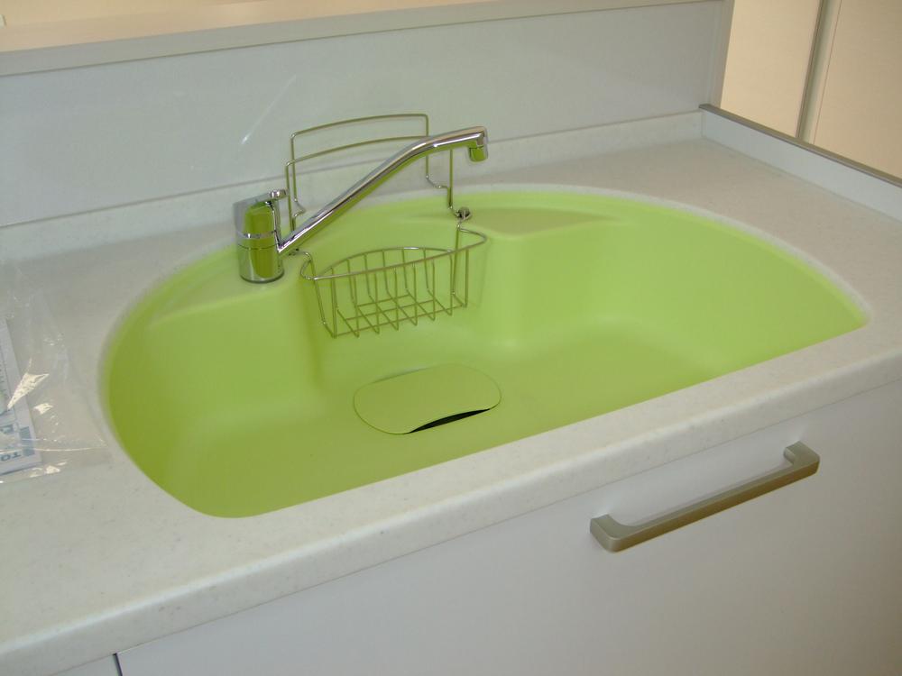 Other. Artificial marble top, bowl