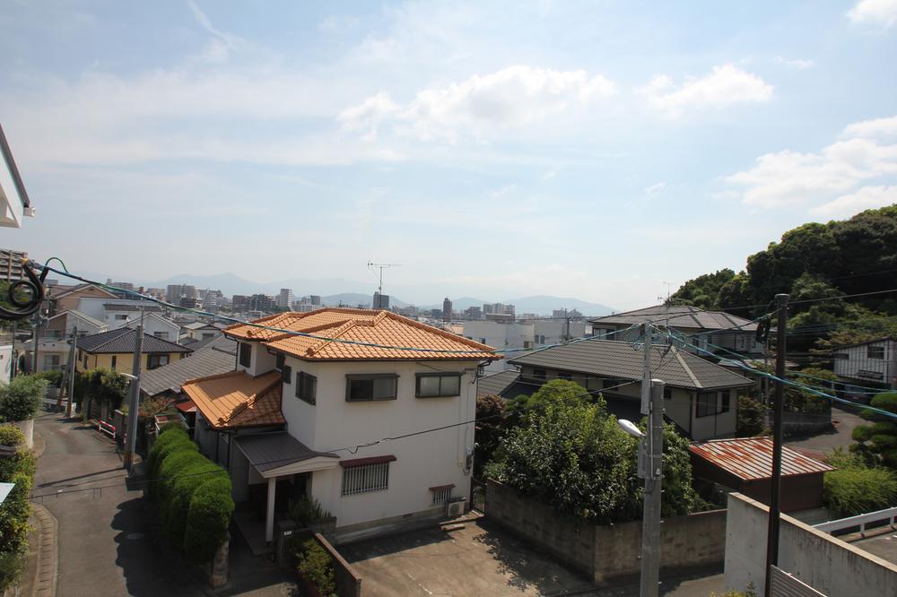 Is the view from the second floor. Since the high there is no building in the vicinity, You can enjoy at any time a good view of the view.