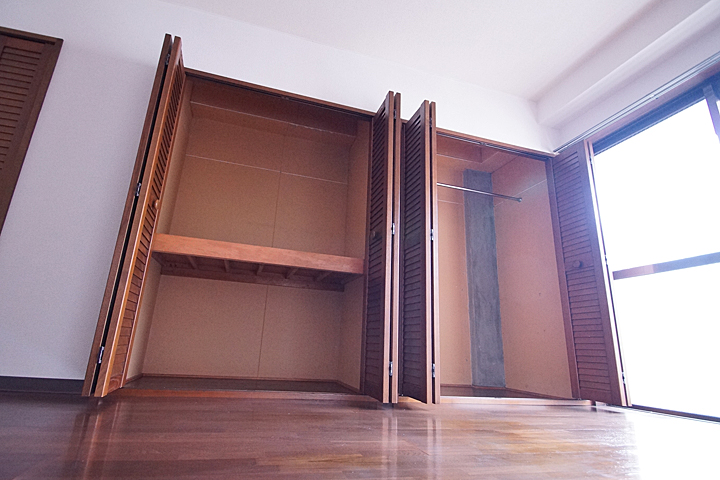 Receipt. Double closet