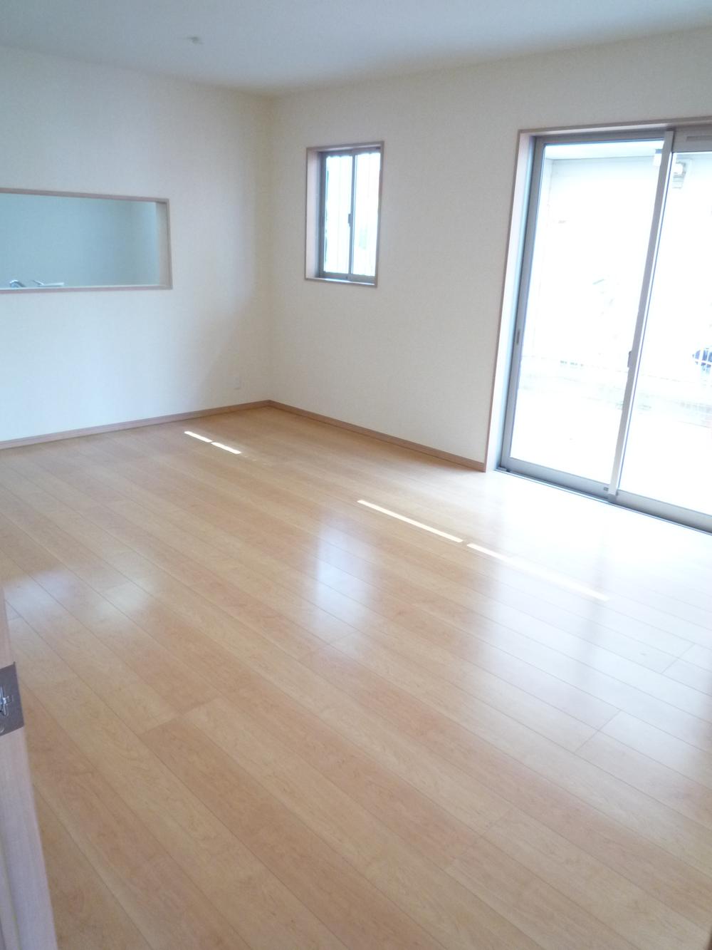 Living. Living is spacious 16 Pledge