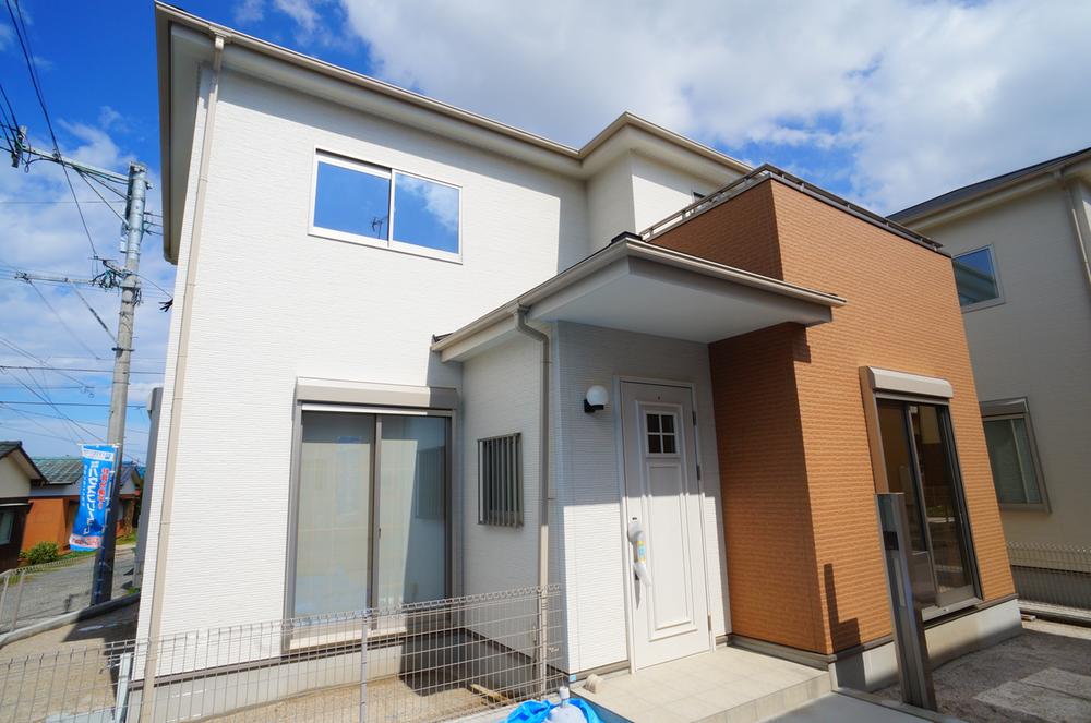 Building plan example (exterior photos). ◆ ◇ Why do not we building the "only one of the home to the world" that can be in your favorite floor plan and specifications? ◆