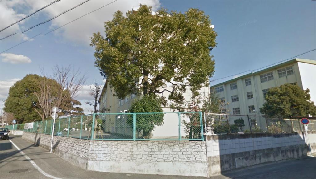 Junior high school. 1800m to Fukuoka City Date adjuvants junior high school (junior high school)