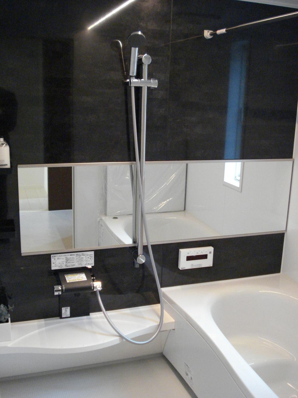 Bathroom. Indoor (March 2013) Shooting