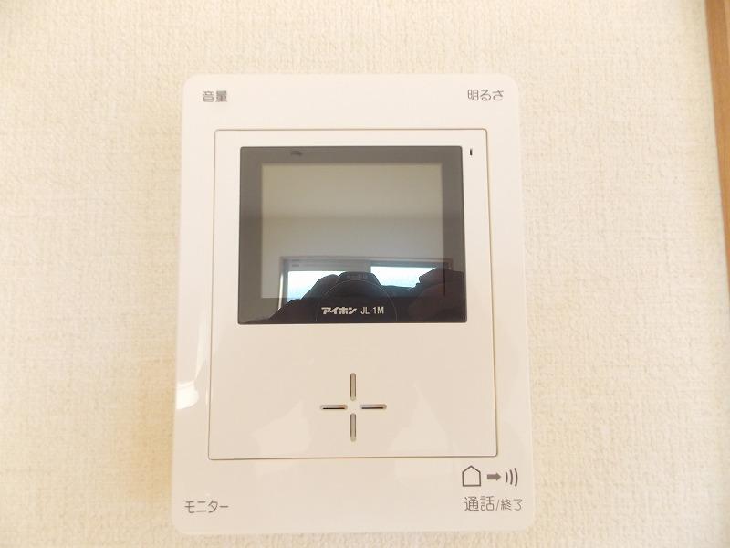 Other. TV is a monitor with intercom You can see the face of the other party at the time of visitors because it is peace of mind (^_^) / It is the first step of crime prevention measures (^_^) / ◆ It becomes the same specification photo ◆