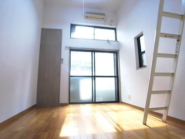 Living and room. Western style room