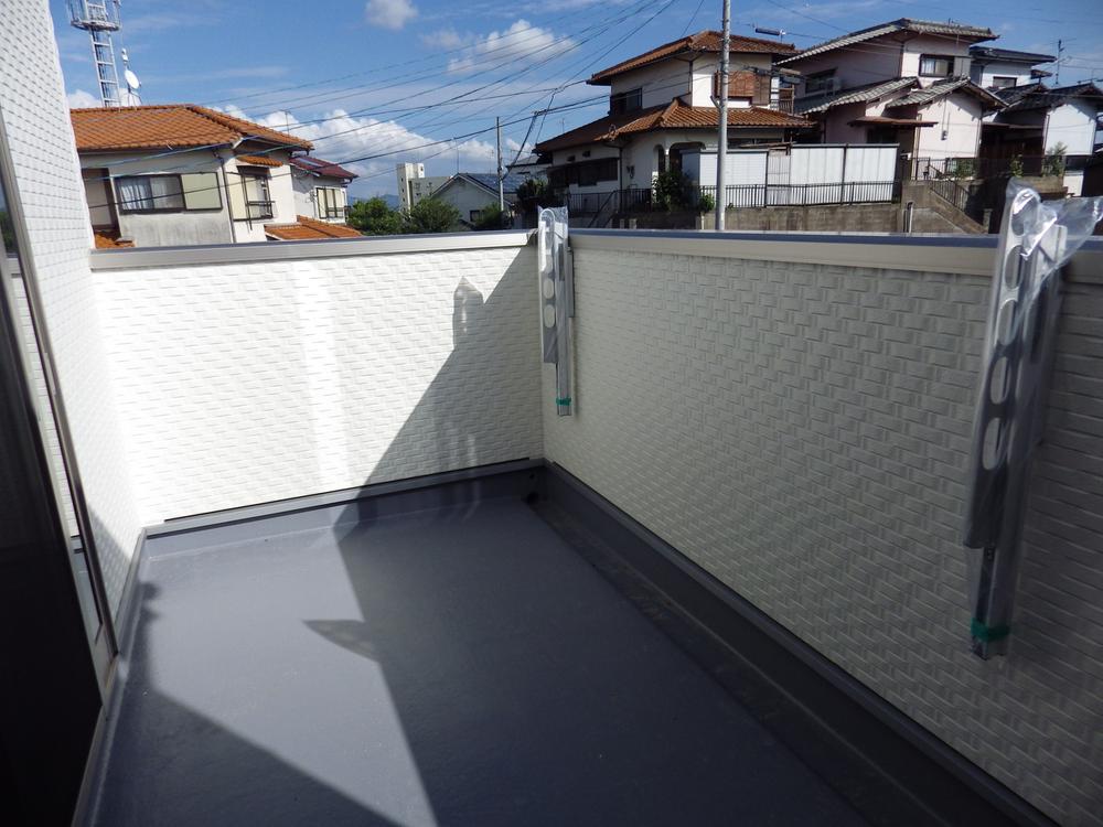 Same specifications photos (appearance). 2F balcony