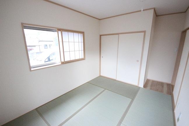 Non-living room. Indoor (11 May 2013) Shooting