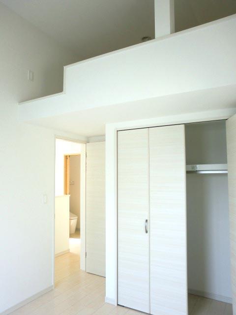 Non-living room. Same specifications, Second floor Western-style room is with a loft