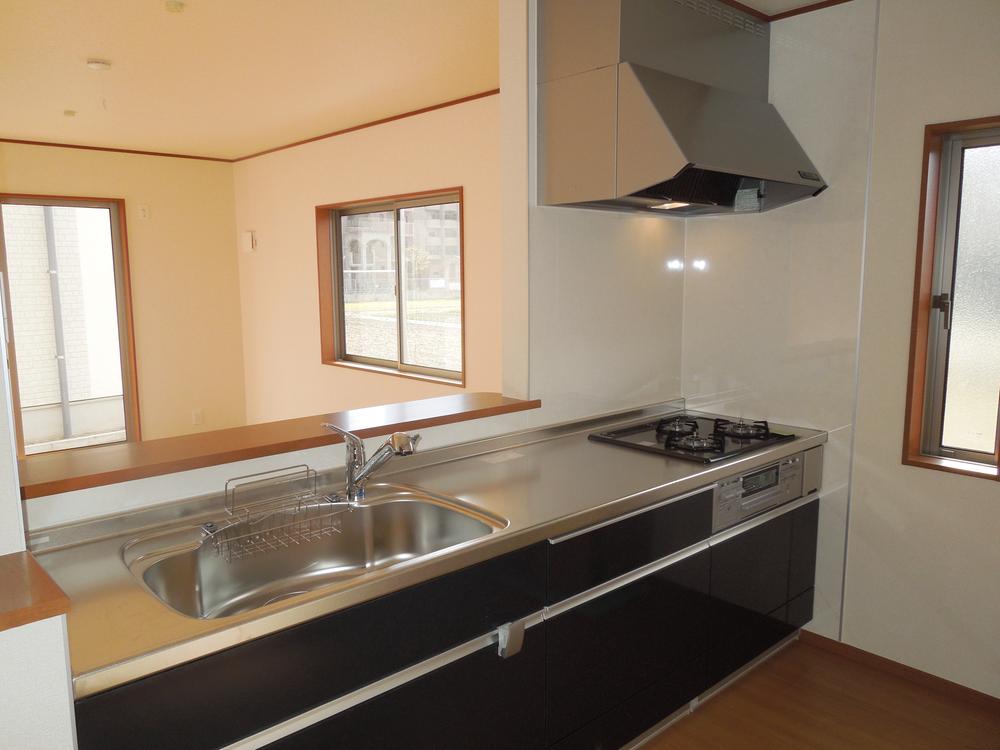 Same specifications photo (kitchen)