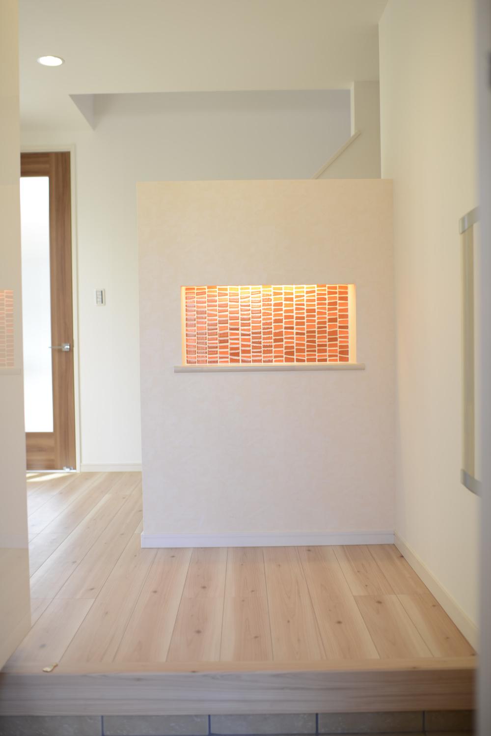 No. 4 place Entrance