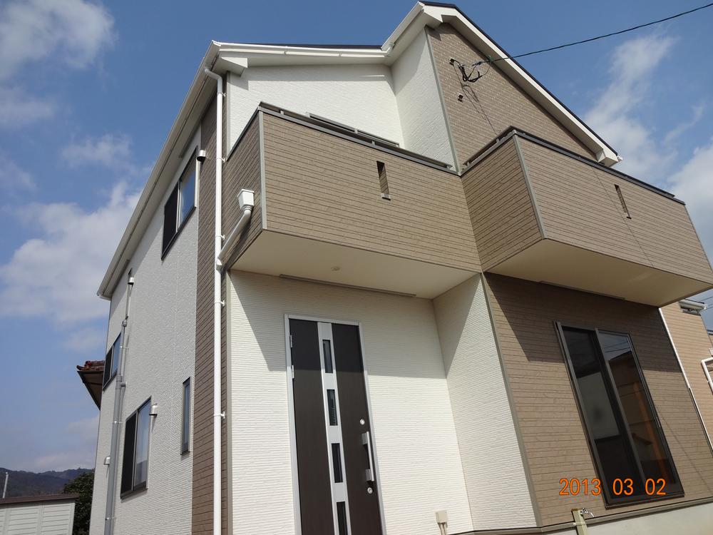 Local appearance photo. ☆ Image is a photograph at the time of completion ☆