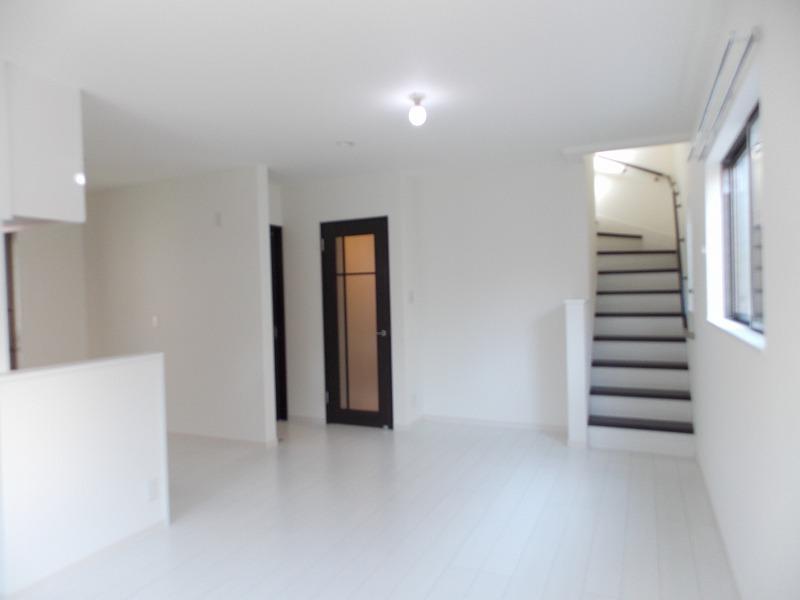 Living. A scarcity value is the floor plan of the living room stairs Since entering the nursery through the always even go home a child's living, Is a popular floor plan which communication can be taken of the family (^_^) /  ◆ It becomes the same specification photo ◆