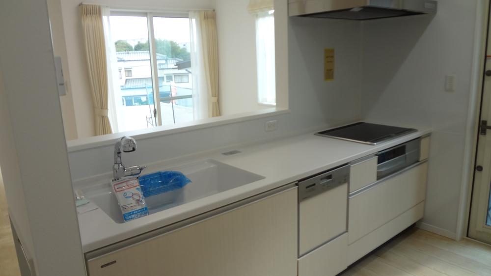 Kitchen. IH cooking heater specifications in all-electric homes. With dishwasher