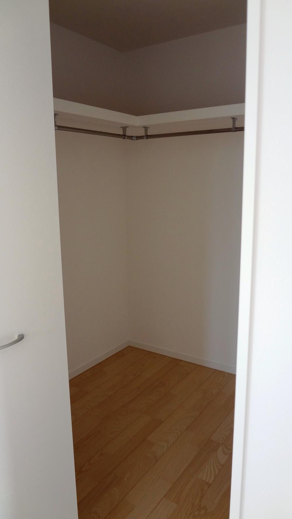 Receipt. Easy storage of the house of the pronoun, There is a walk-in closet