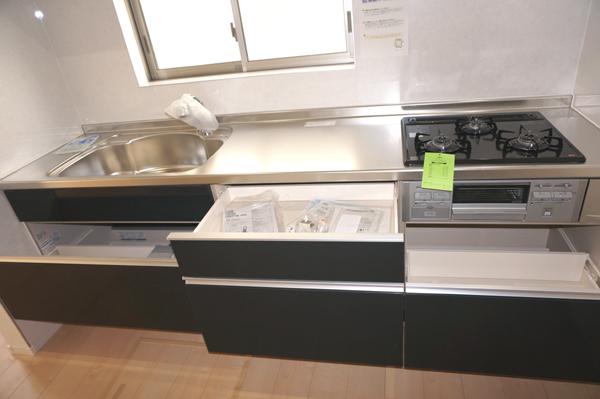 Same specifications photo (kitchen). (Building 2) same specification