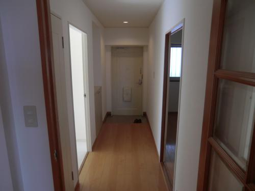 Entrance. Shoe box ※ Same property by room photo
