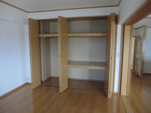 Receipt. Closet large closet and ※ Same property by room photo