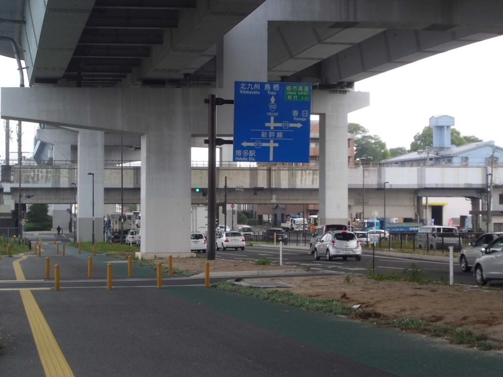 Other Environmental Photo. Urban expressway entrance 2 minutes by car