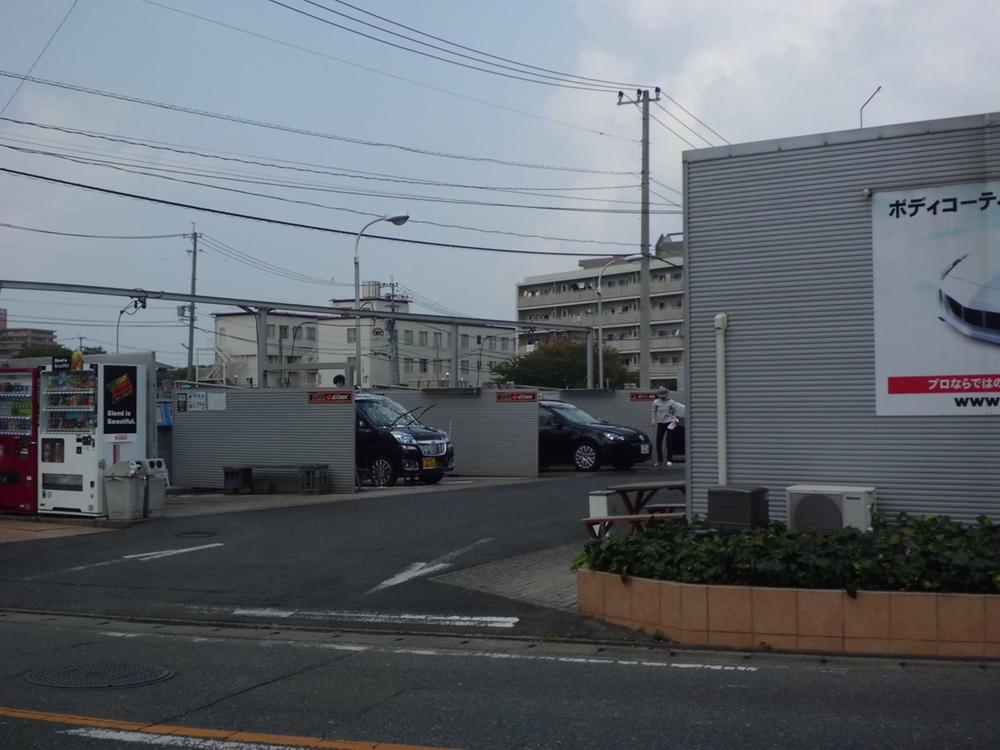 Other Environmental Photo. Coin car wash 1 minute by car