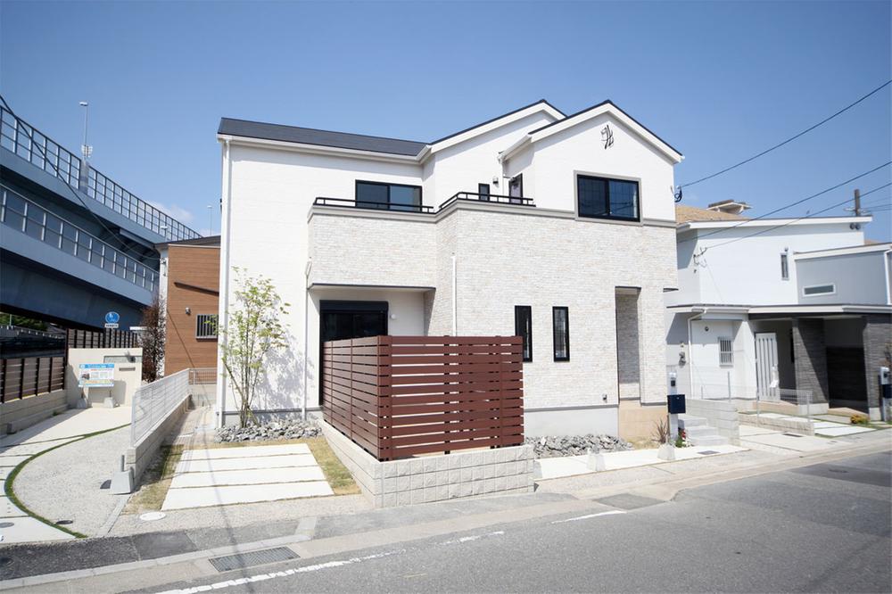 Local appearance photo. No. 4 place appearance