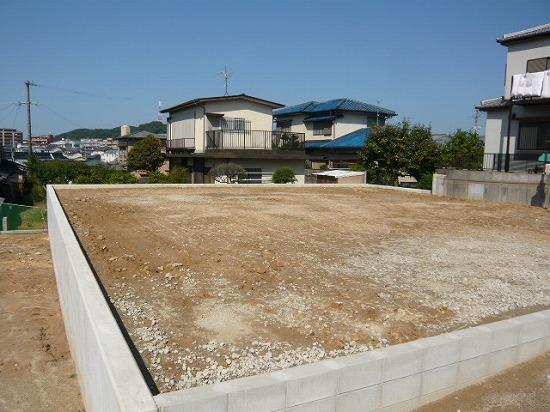 Local appearance photo. Building 3