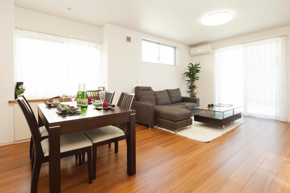 Living. No. 3 place indoor (September 2013) Shooting