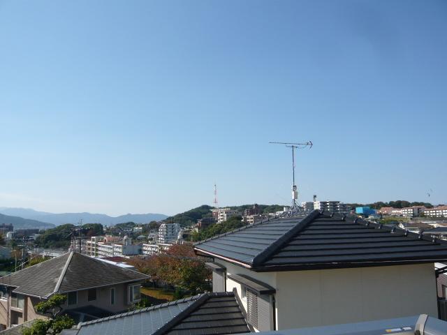 View photos from the dwelling unit. Good per sun