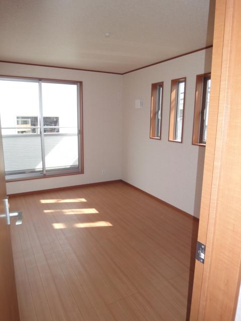 Same specifications photo (kitchen)