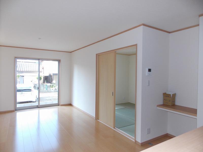 Living. Living is Because it is next to the Japanese and Tsuzukiai, It is living very certain of the feeling of freedom I (^_^) /