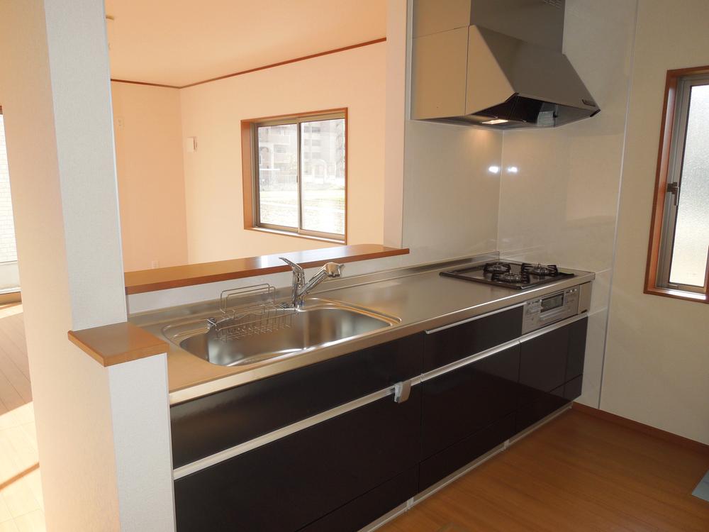 Same specifications photo (kitchen)