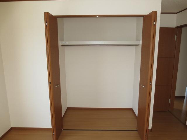 Same specifications photos (Other introspection). There all rooms housed! (Same specifications photo)