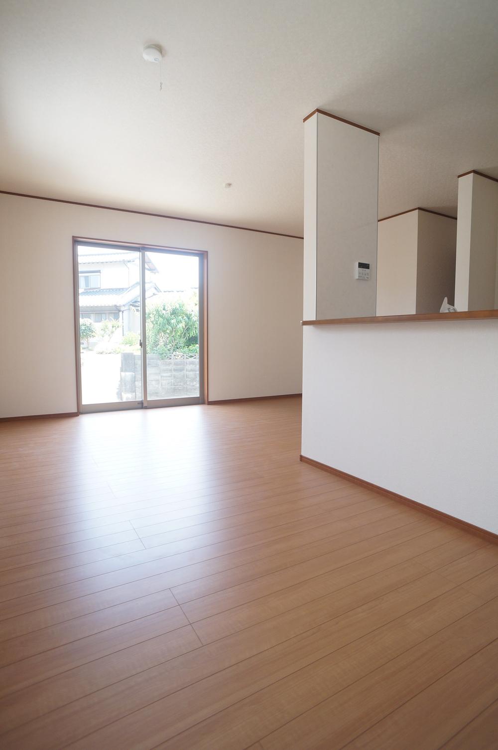 Same specifications photos (living). ◆ ◇ photograph is the one of the construction company the same specification. Please contact us for specification details ◇ ◆