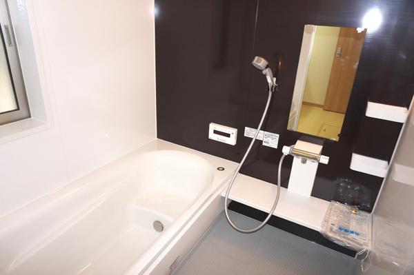 Bathroom. Indoor (10 May 2013) Shooting