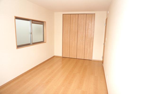 Non-living room. Indoor (10 May 2013) Shooting