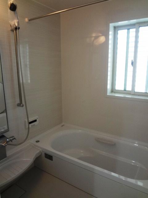 Bathroom. Bathroom heating dryer, Warm bath specification