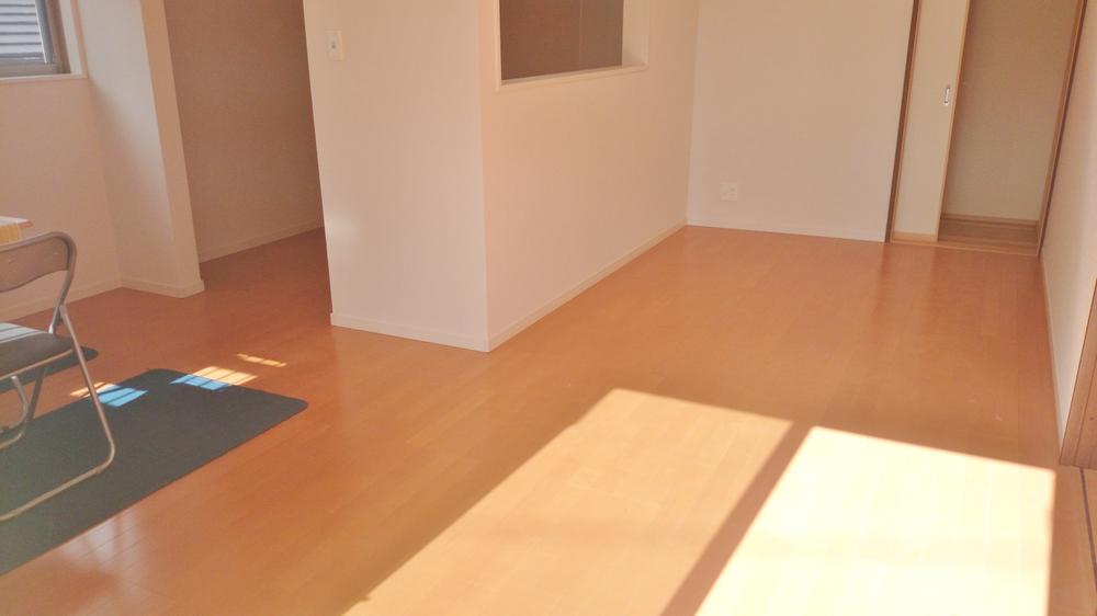 Living. Living (November 2013) Shooting