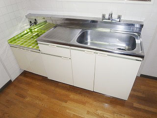 Kitchen. Two-burner stove corresponding Kitchen! 