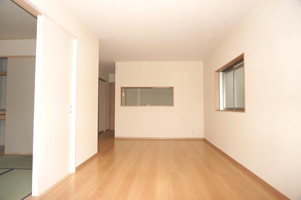 Living. Indoor (10 May 2013) Shooting