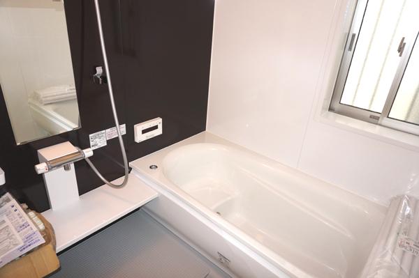 Bathroom. Indoor (10 May 2013) Shooting