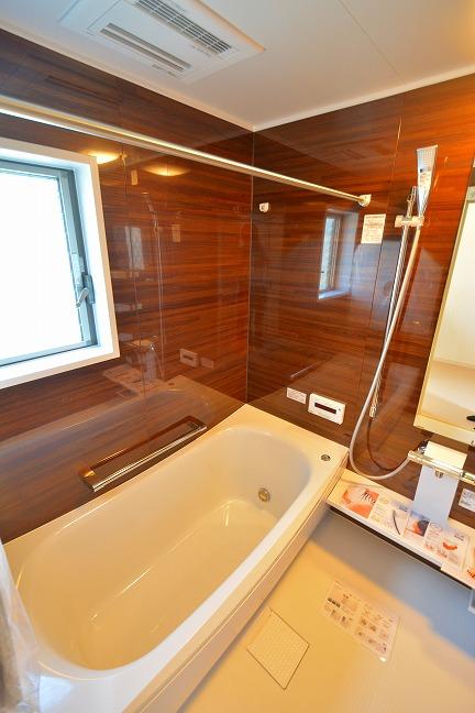 Bathroom. No. 4 place Unit bus Zento, TOTO thermos bathtub. Even after four hours, Reduction in temperature within 2.5 degrees! 